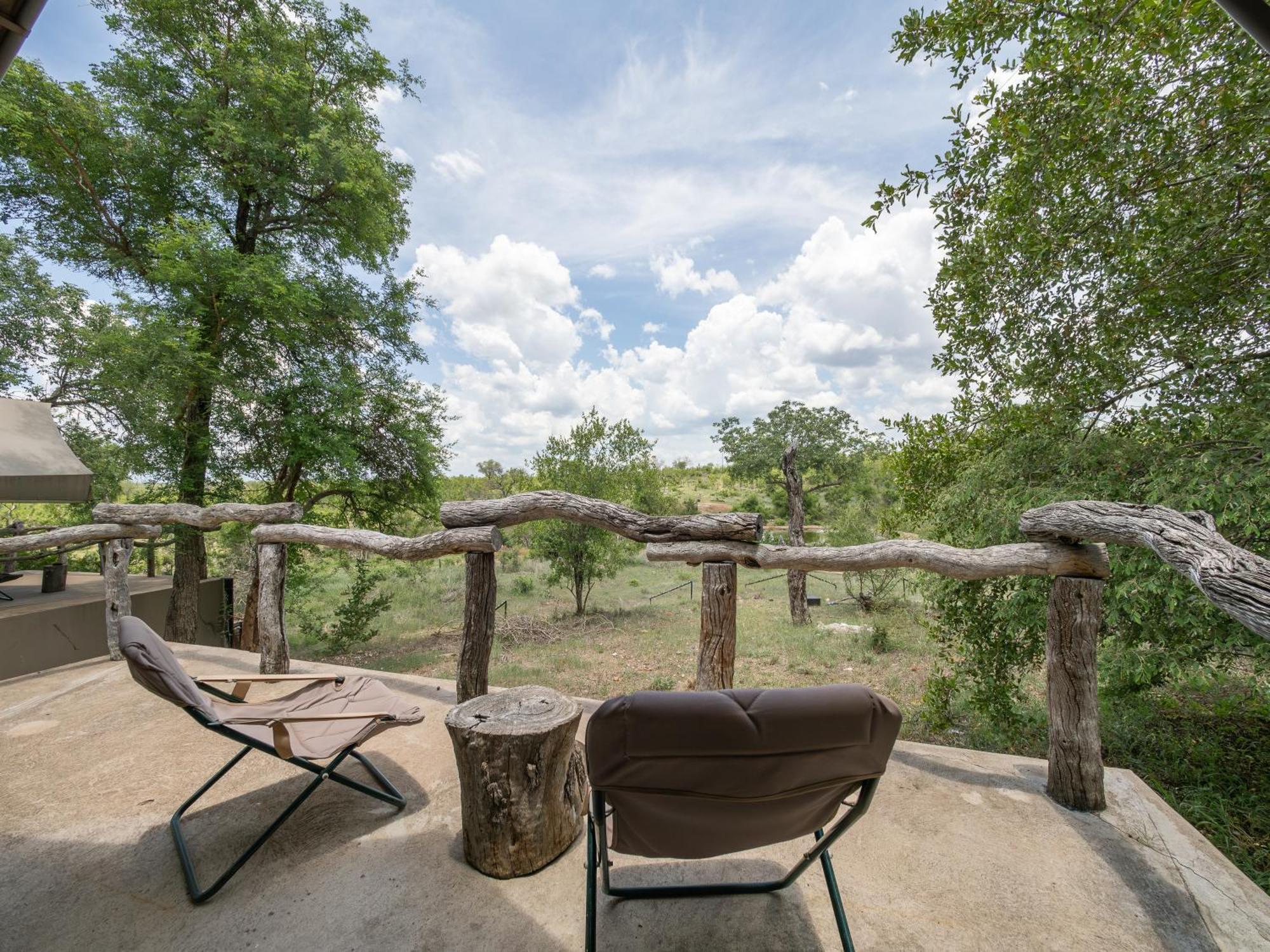 Milima Big 5 Safari Lodge Hoedspruit Exterior foto